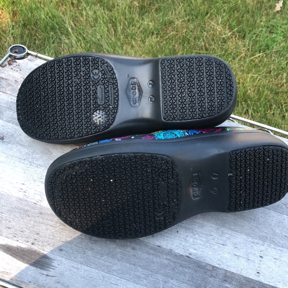 Crocs Women's Neria Pro Ii Clog | Slip Resistant Work Shoes size 7m, like new - Picture 5 of 6